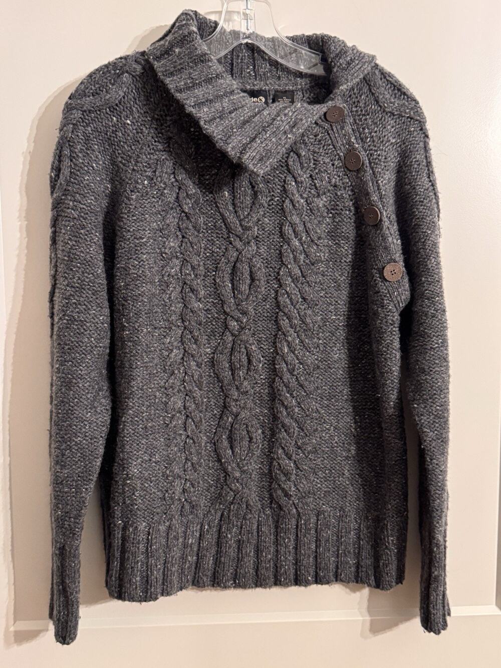 Guide Series Wool Blend Sweater Sz XL gray Cable Knit Fisherman Winter Warm